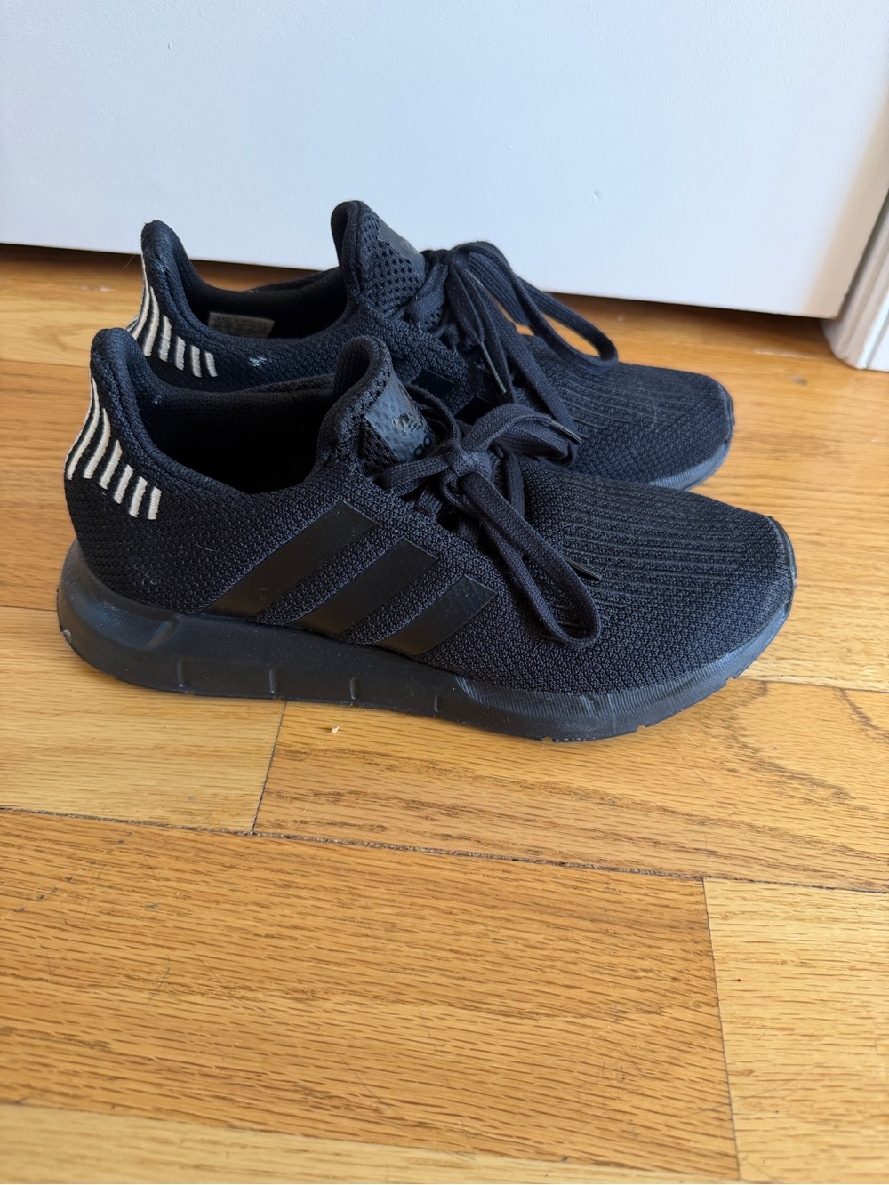 adidas Womens Black Knit Athletic Sneakers with White Heel Stripes